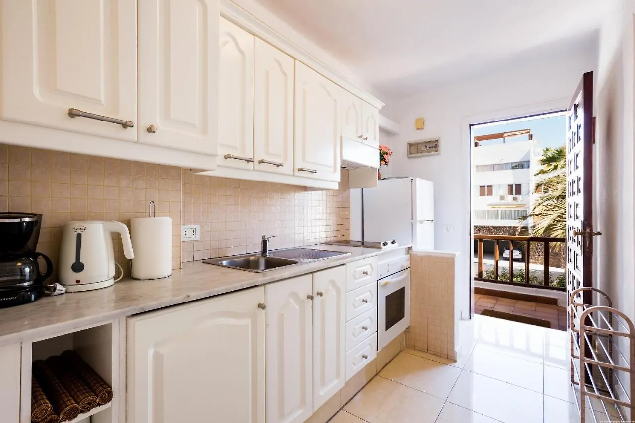 First Line By The Ocean Apartment Playa de las Americas  0*, Playa de las Americas (Tenerife)